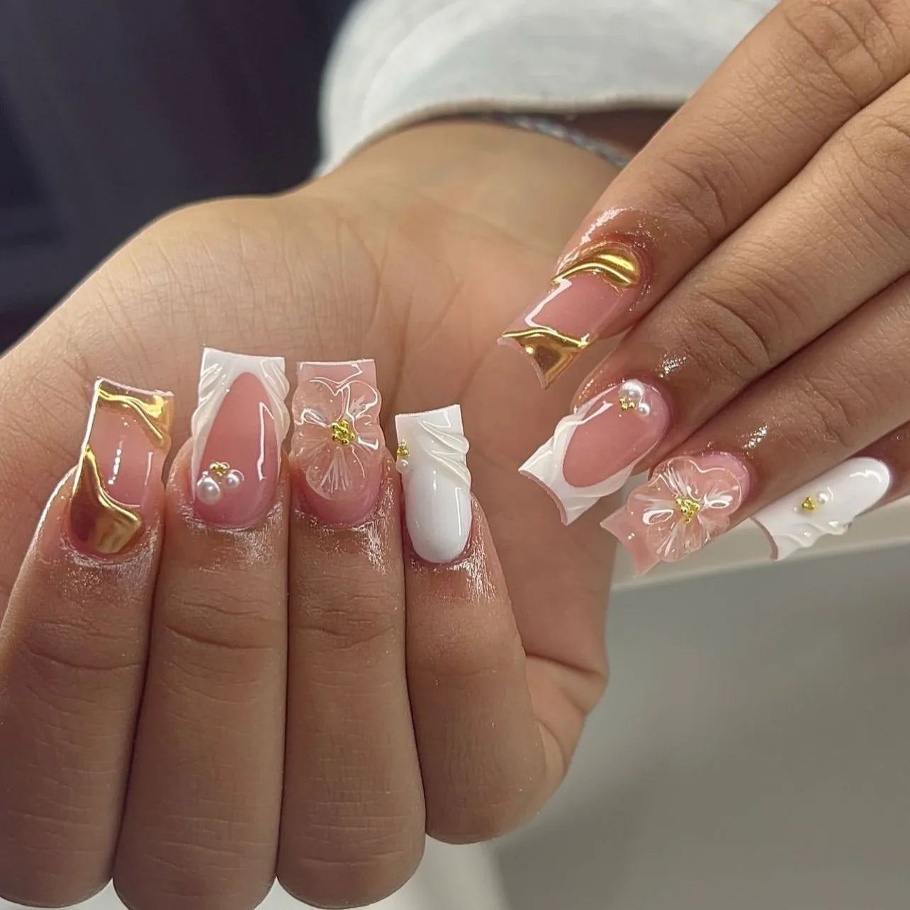 24Pcs Sweet Medium Square False Nails with Glue Blush Pink Flowers Fake Nails Full Cover French Acrylic Press on Nails for Girls